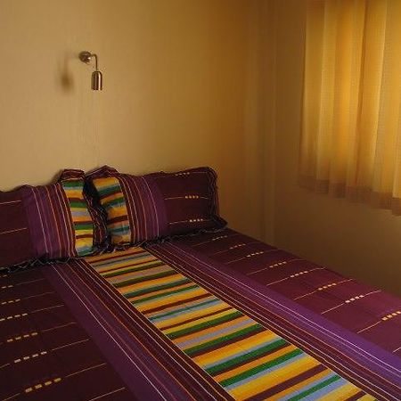 A.T Guesthouse バンコク都 エクステリア 写真